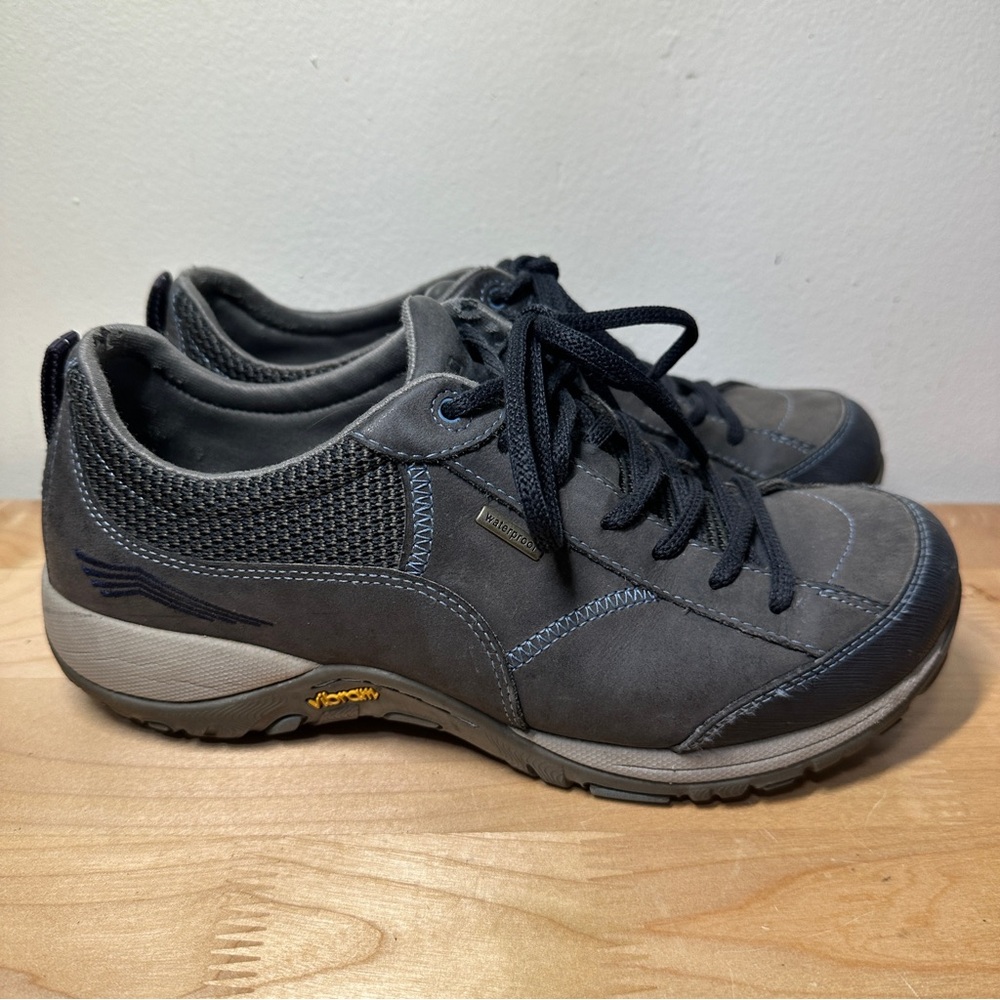 Dansko Paisley Shoes Womens 39 Blue Vibram Waterproof Comfort Sneaker